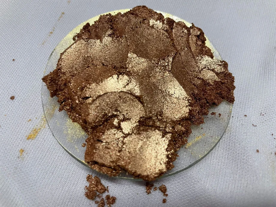 Composition and Properties of Mica Powder